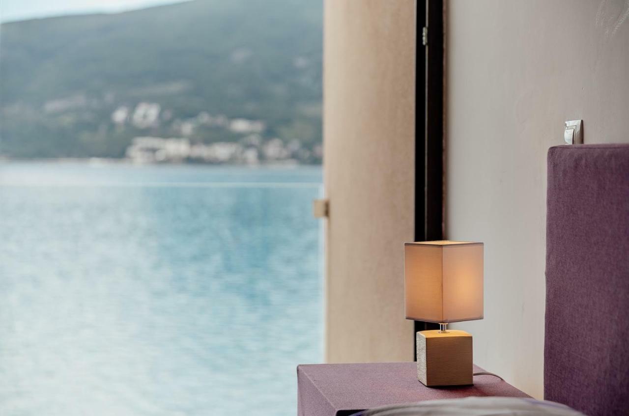 Apartments Joy Herceg Novi Eksteriør billede