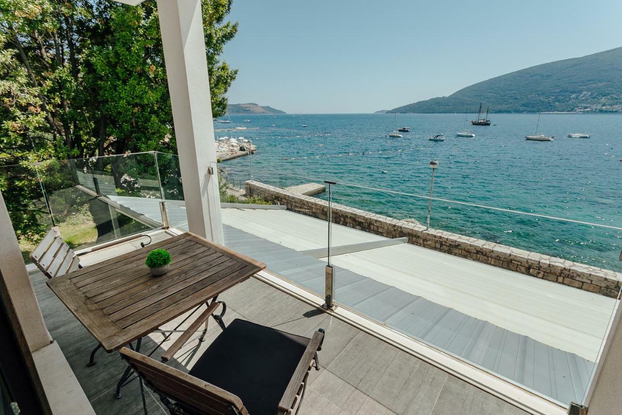 Apartments Joy Herceg Novi Eksteriør billede