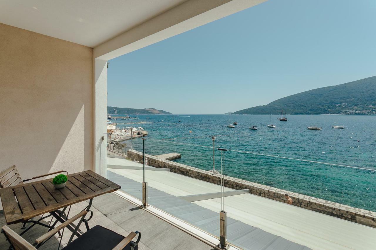 Apartments Joy Herceg Novi Eksteriør billede