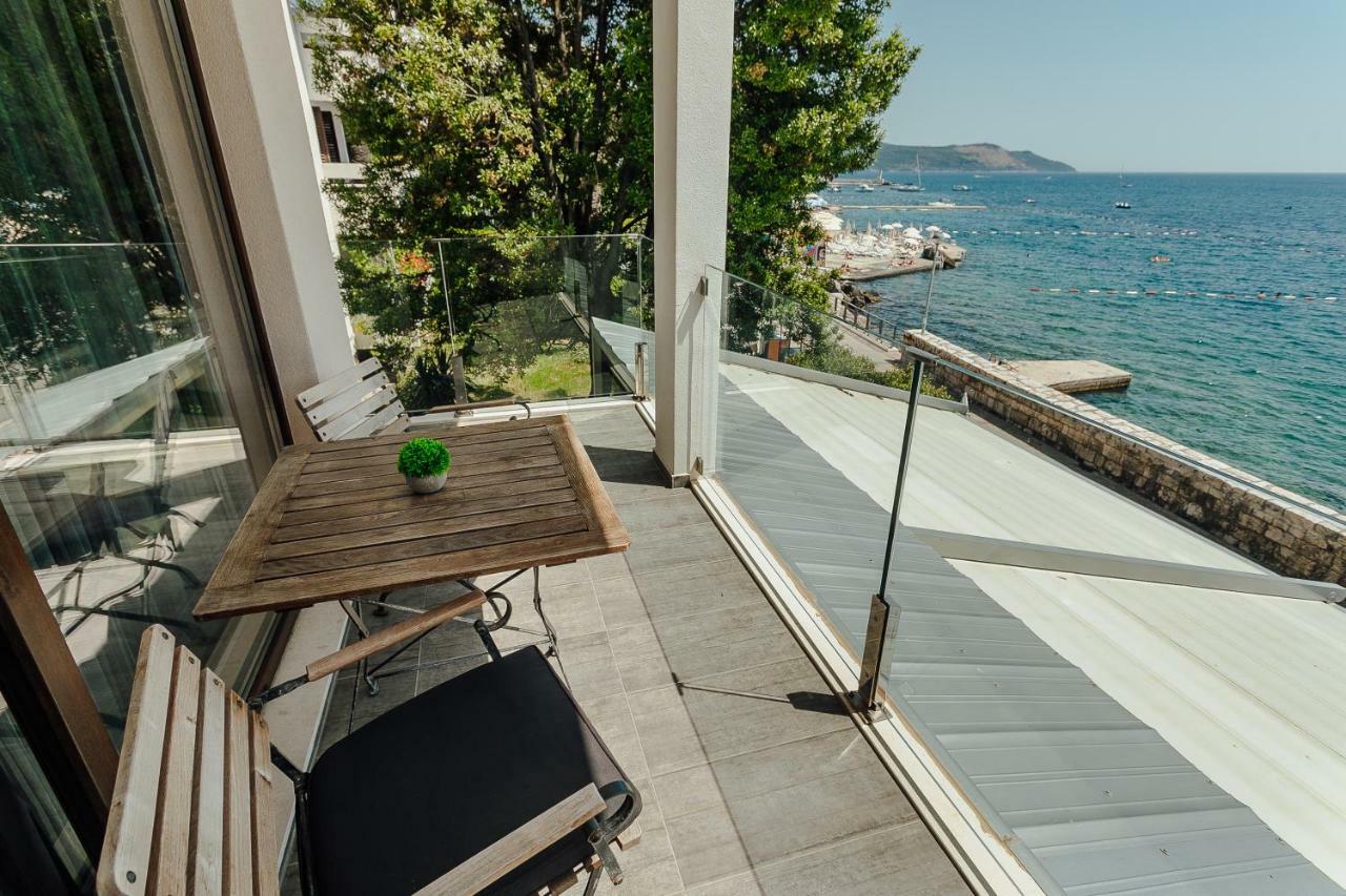 Apartments Joy Herceg Novi Eksteriør billede