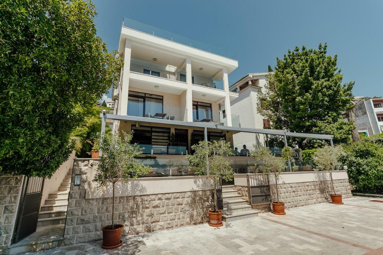 Apartments Joy Herceg Novi Eksteriør billede